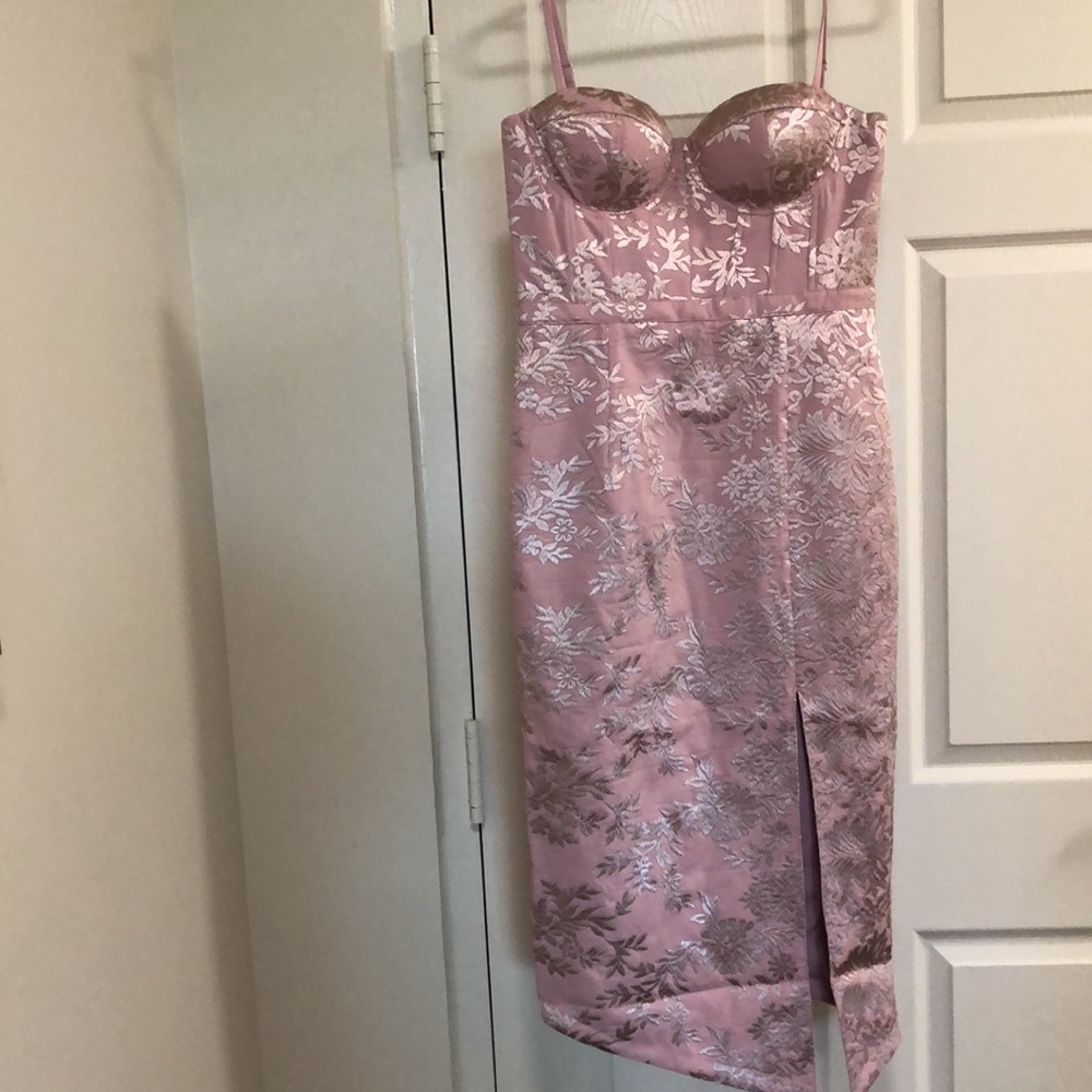 Dress - Picture 3 of 4